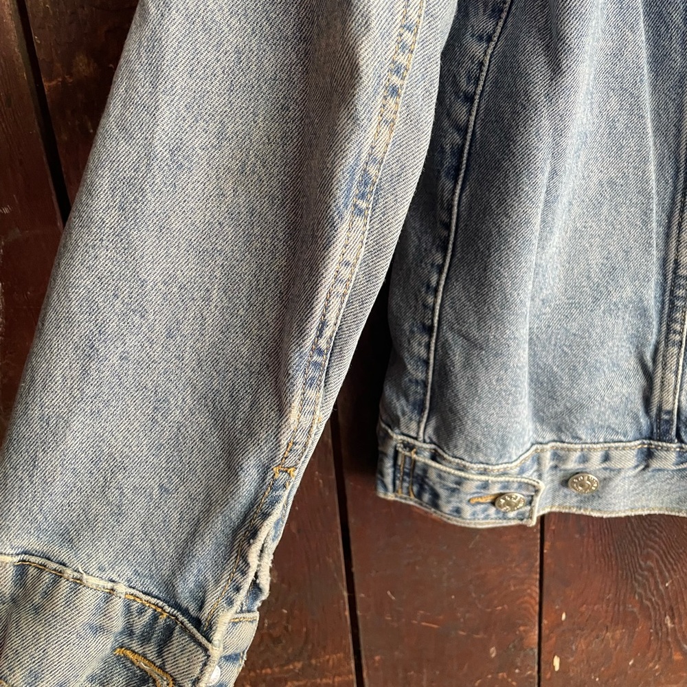 Jean jacket - Picture 12 of 14